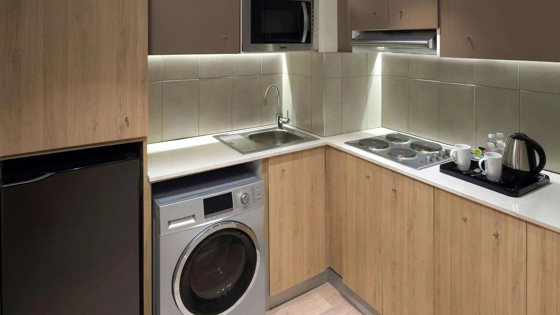 Adagio Jeddah City Center 4*,